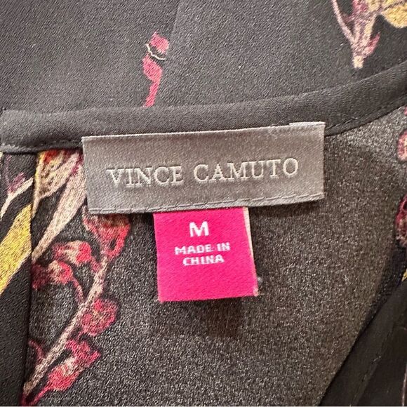 Vince Camuto Cold Shoulder Botanical Print Blouse – Size M - Picture 11 of 11